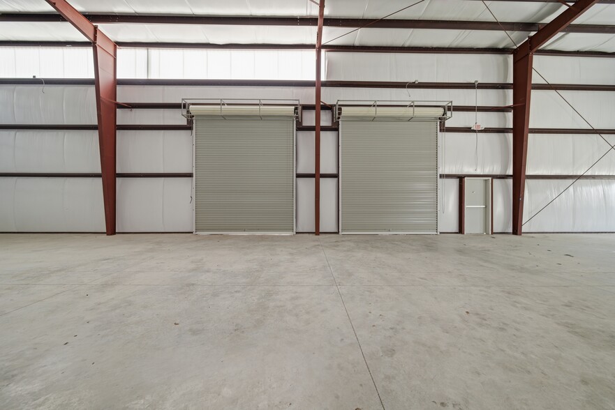 More Photos Of 13600 S Gessner Rd, Missouri City Warehouse For Sale