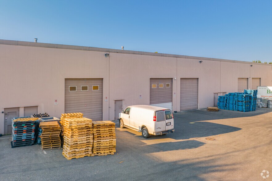 More Photos Of 13018 80 Av, Surrey Industrial For Lease