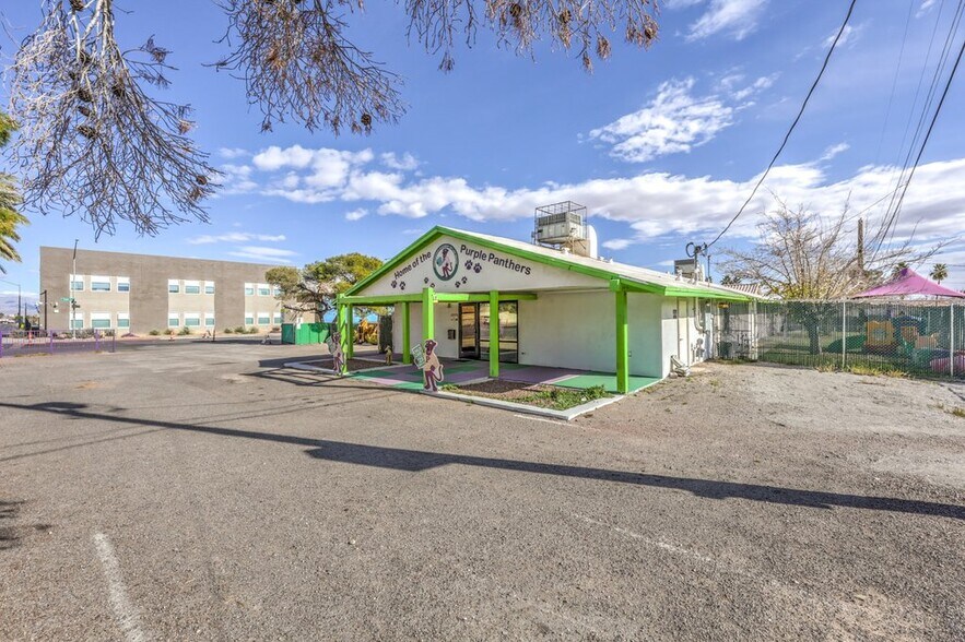 More Photos Of 3710 S Sandhill Rd, Las Vegas Daycare Center For Sale