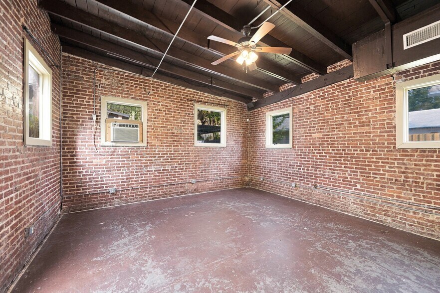 More Photos Of 1602-1608 Walnut St, Jacksonville Restaurant For Sale