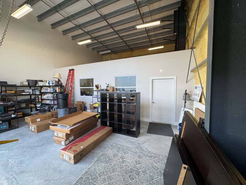 More Photos Of 117 Overseas Hwy, Key West Unknown For Sale