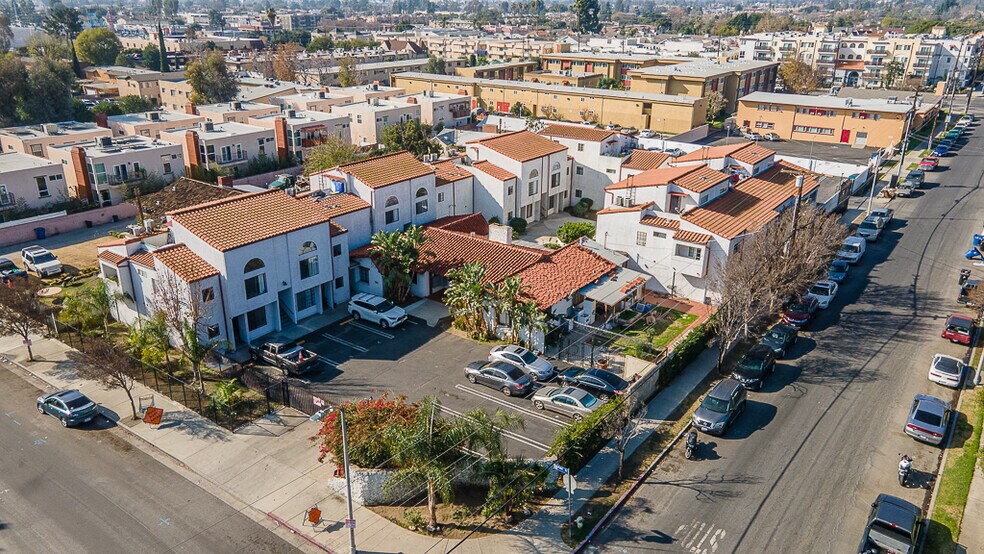Primary Photo Of 9261 Wakefield Ave, Panorama City Apartments For Sale