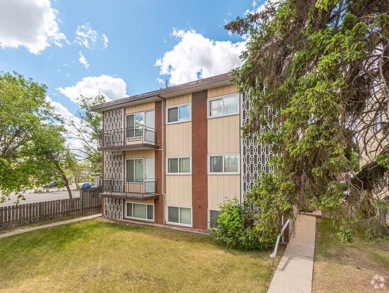 Primary Photo Of 11112 124th St NW, Edmonton Apartments For Sale