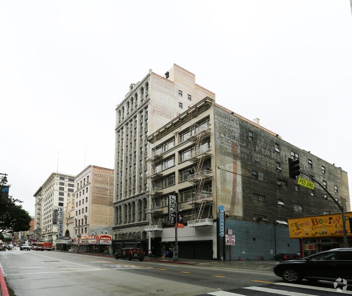 More Photos Of 814-818 S Broadway, Los Angeles Loft Creative Space For Lease