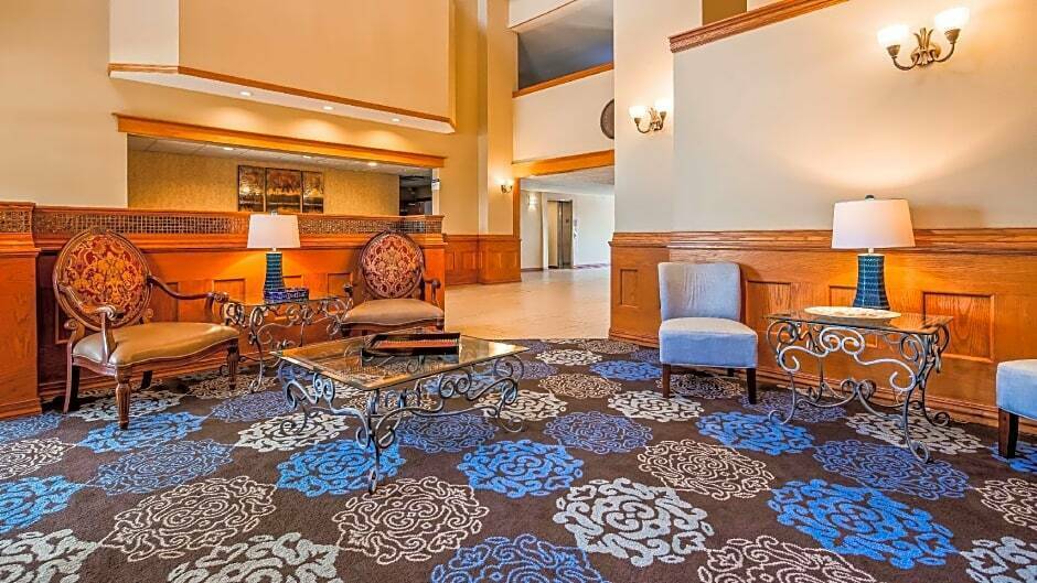 More Photos Of 106 Holiday Ln, Locust Grove Hotel For Sale