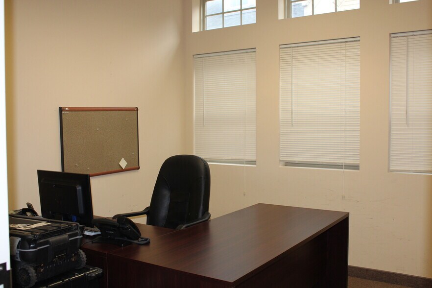 More Photos Of 491 Amwell Rd, Hillsborough Office For Sale
