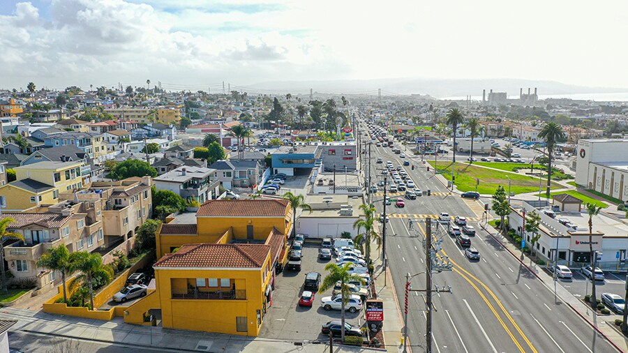 More Photos Of 1414 Pacific Coast Hwy, Hermosa Beach Auto Repair For Lease