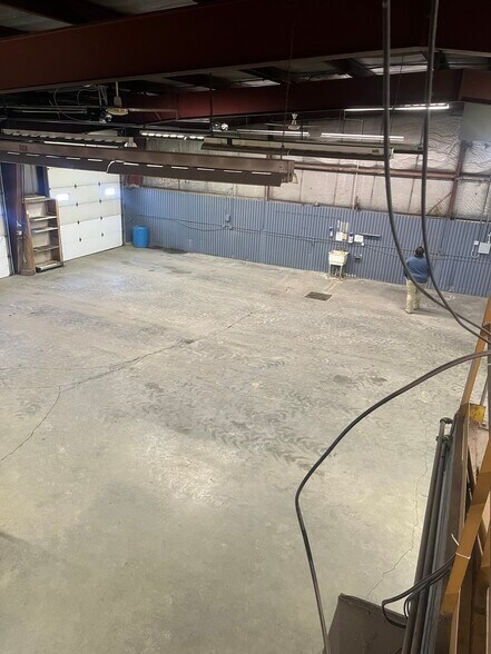 More Photos Of 7050 11th Ave SW, Rochester Warehouse For Sale