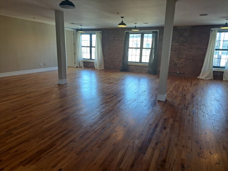 More Photos Of 520-528 Bay St, Staten Island Apartments For Lease