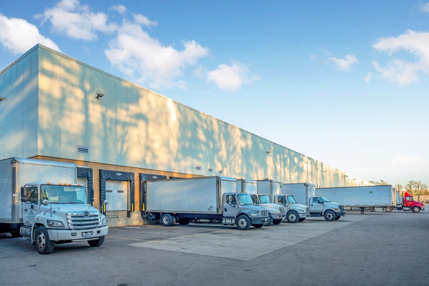 More Photos Of 145 Plymouth St, Mansfield Warehouse For Lease