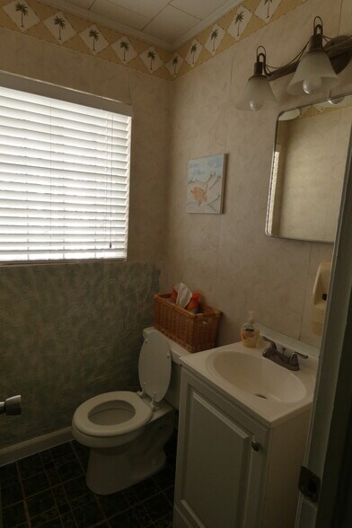 More Photos Of 5621 Central Ave, Saint Petersburg Medical For Sale