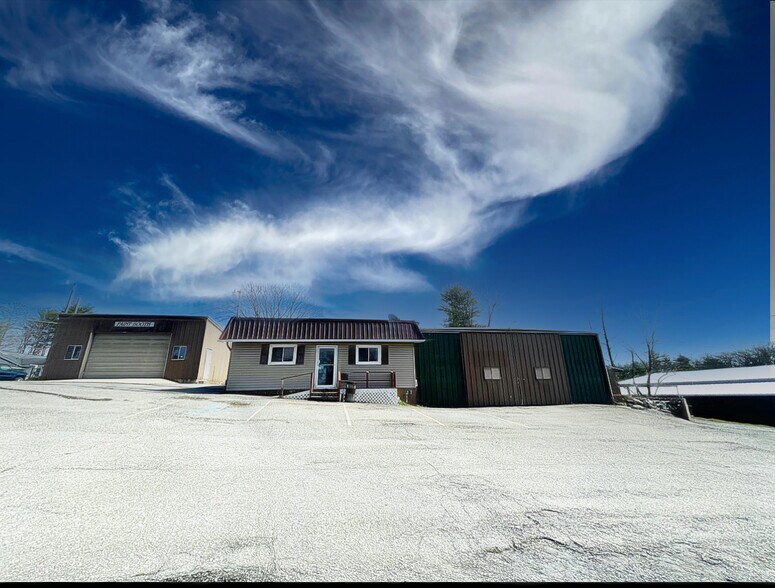 Primary Photo Of 324 Rural Acres Dr, Beckley Service For Sale