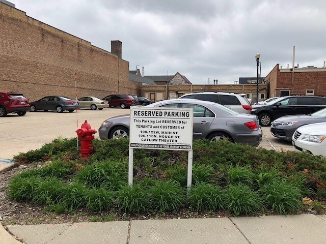 More Photos Of 100-118 W Main St, Barrington Storefront For Sale