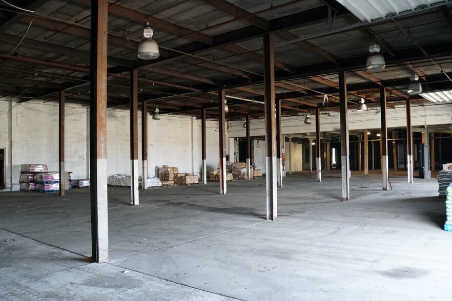 More Photos Of 703 Elk St, Buffalo Warehouse For Sale