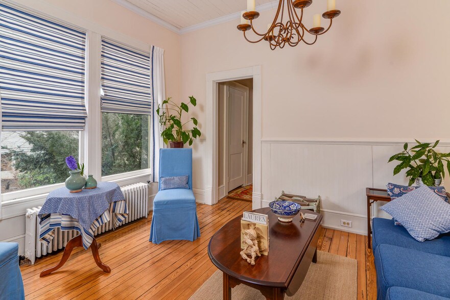 More Photos Of 145 Melrose Ave, Tryon Apartments For Sale