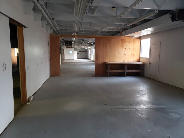 More Photos Of 348 Hokum Rock Rd, South Dennis Warehouse For Sale