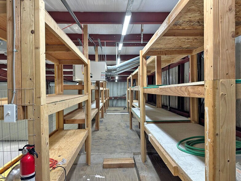 More Photos Of 343-345 W 9th St, Santa Rosa Warehouse For Sale