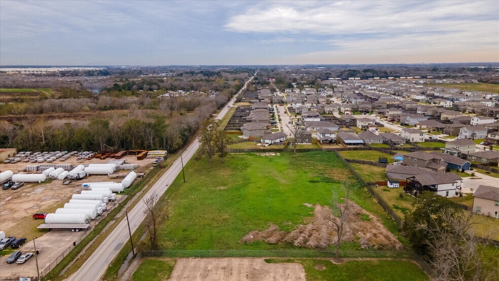 More Photos Of 7117 Almeda Genoa Rd, Houston Land For Sale