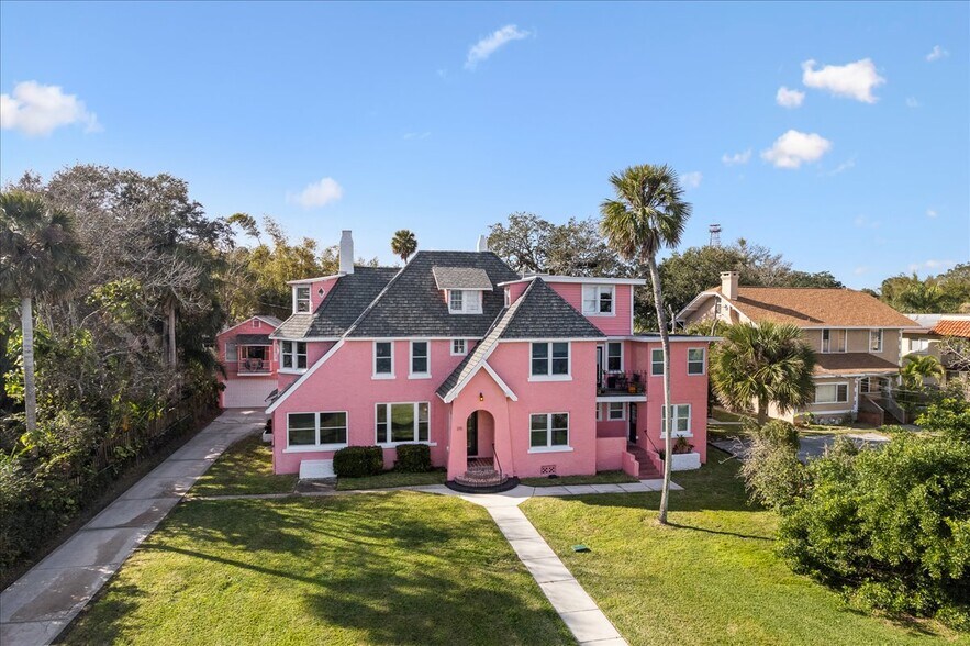 More Photos Of 215 Riverside Dr, Cocoa Apartments For Sale