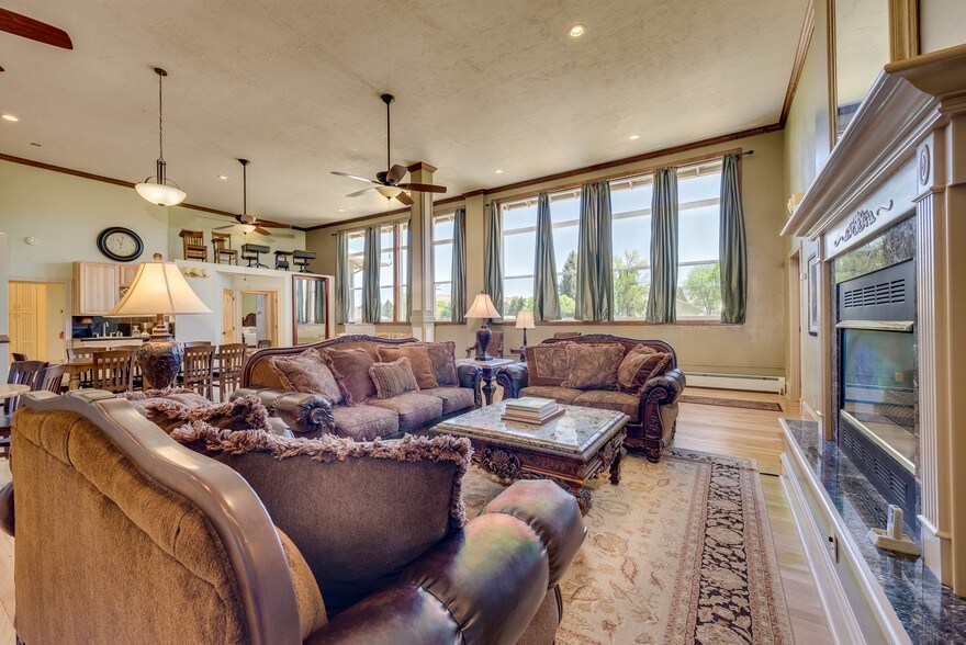 More Photos Of 21049 Uncompahgre Rd, Montrose Hotel For Sale