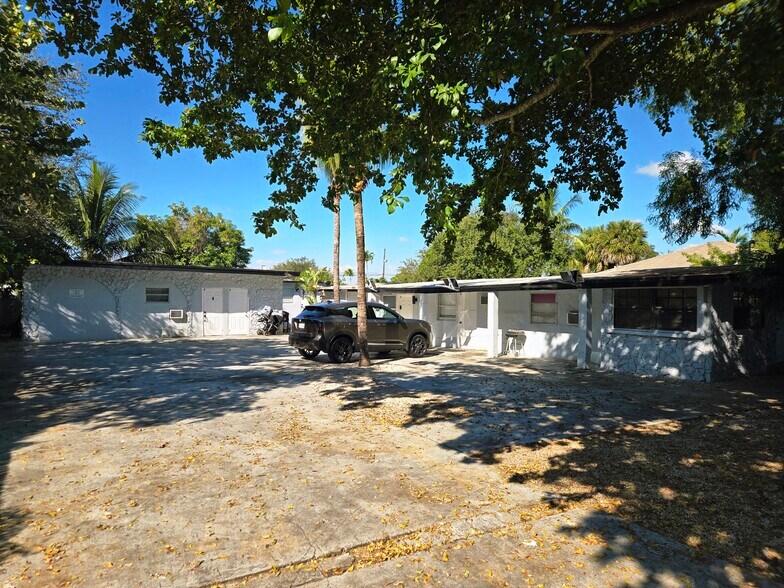 More Photos Of 633 NW 15th Ave, Fort Lauderdale Multifamily For Sale