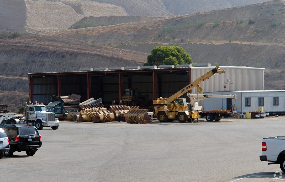 More Photos Of 12570 Highway 67, Lakeside Service For Sale