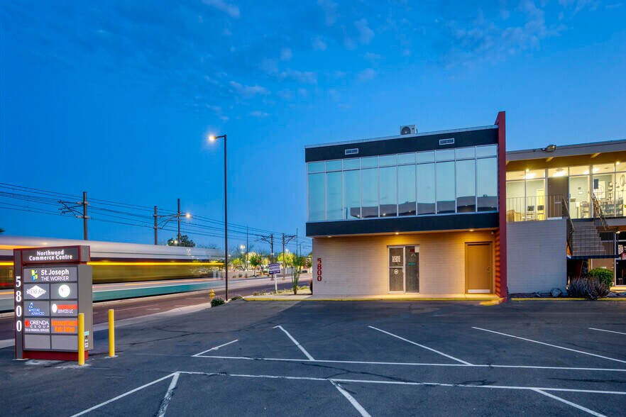 More Photos Of 5800 N 19th Ave, Phoenix Loft Creative Space For Lease