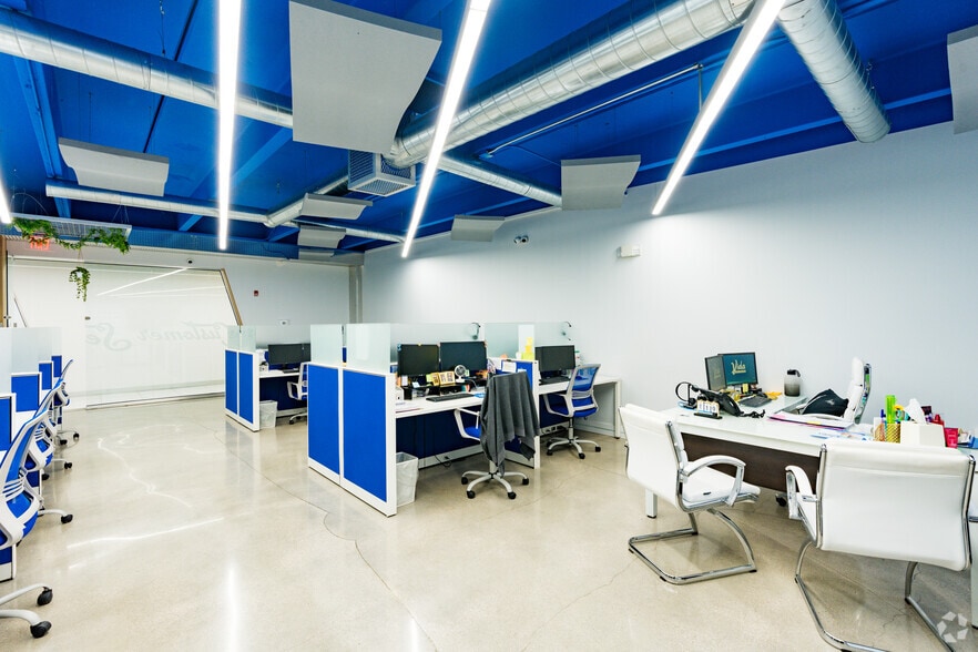 More Photos Of 2550 NW 100th Ave, Doral Office Residential For Lease