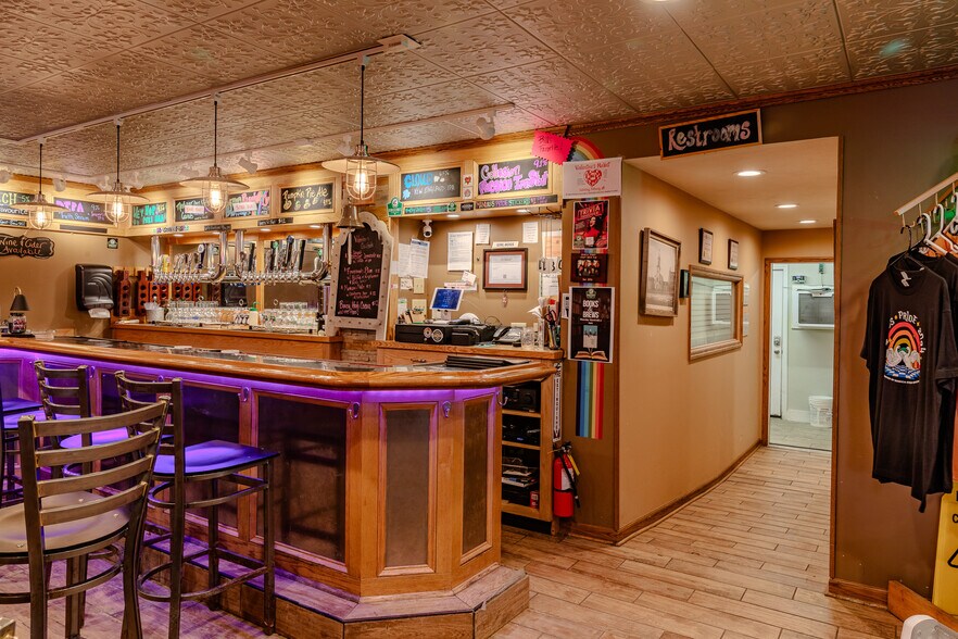 More Photos Of 315 E Seneca St, Manlius General Retail For Sale