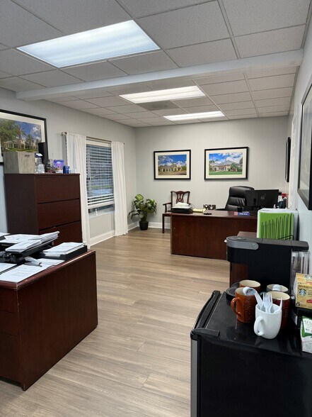 More Photos Of 6000A Sawgrass Village Cir, Ponte Vedra Beach Office For Lease