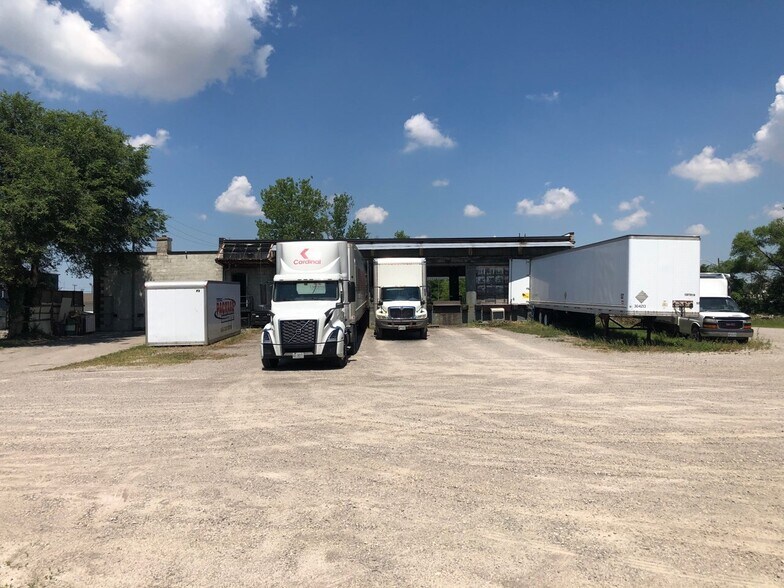 More Photos Of 55 Leeson Dr, Chatham Truck Terminal For Sale