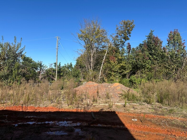 More Photos Of 3121 Old Furnace Rd, Boiling Springs Warehouse For Lease