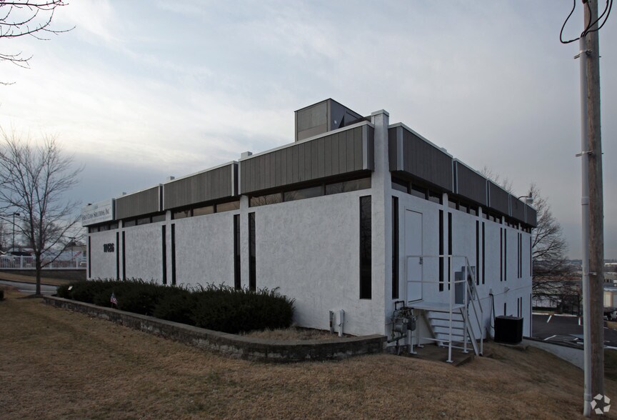 Primary Photo Of 11426 Dorsett Rd, Maryland Heights Office For Lease