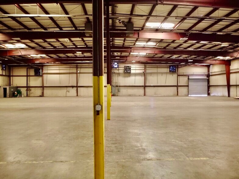 More Photos Of 490 Sibley Ave, Union Point Warehouse For Sale