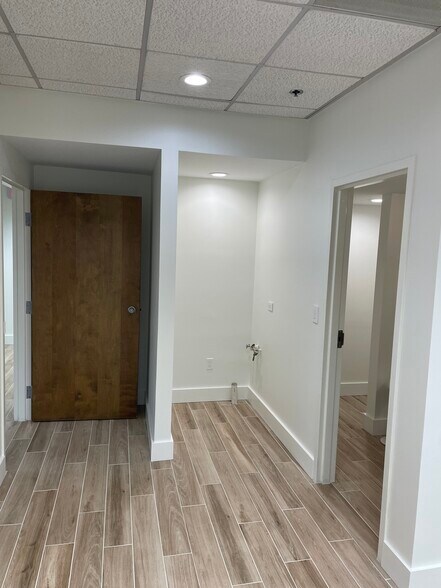 More Photos Of 1810 S Macdill Ave, Tampa Medical For Lease