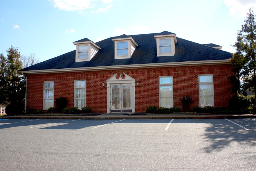 1100 N Broome St, Waxhaw, NC 28173 Retail For Lease