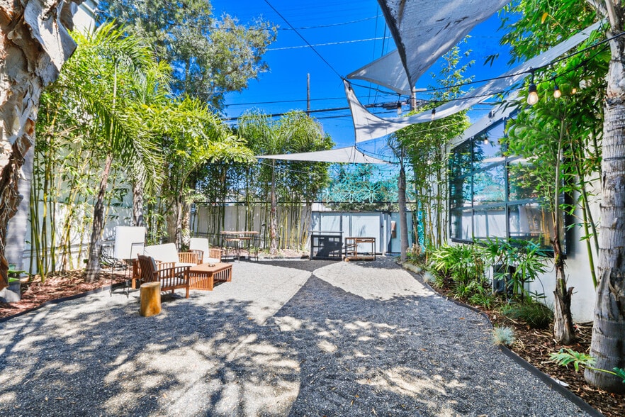 More Photos Of 1423 Abbot Kinney Blvd, Venice General Retail For Sale