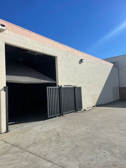 More Photos Of 2447 N Lee Ave, South El Monte Warehouse For Lease