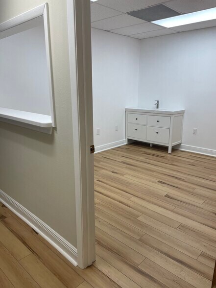 More Photos Of 933 Oleander Way S, South Pasadena Medical For Lease