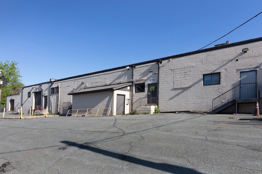 More Photos Of 5706-5712 Frederick Ave, Rockville Warehouse For Lease