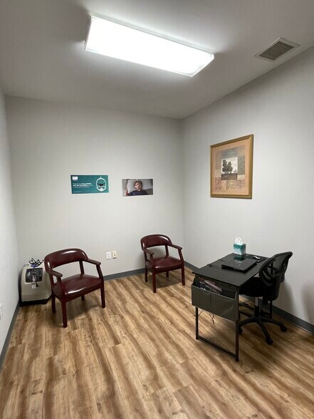 More Photos Of 1403 E Greenville St, Anderson Medical For Lease