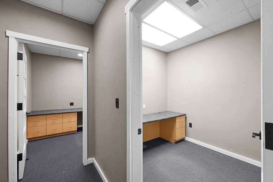 More Photos Of 57 Directors Row, Jackson Office For Sale