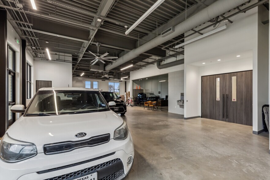 More Photos Of 4600 Eden Rd, Arlington Loft Creative Space For Sale