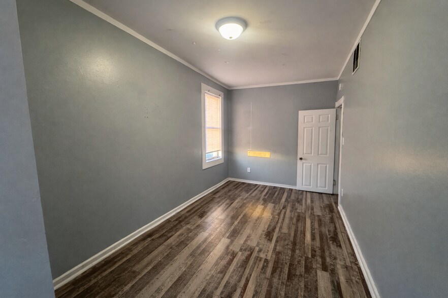 More Photos Of 223-227 E Dominick St, Rome Storefront Retail Residential For Sale