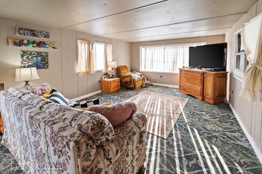 More Photos Of 810 NW Cedar Ave, Cedaredge Manufactured Housing Mobile Home Park For Sale