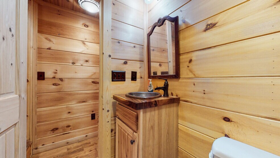More Photos Of 177 Providence Rd, Fayetteville Specialty For Sale