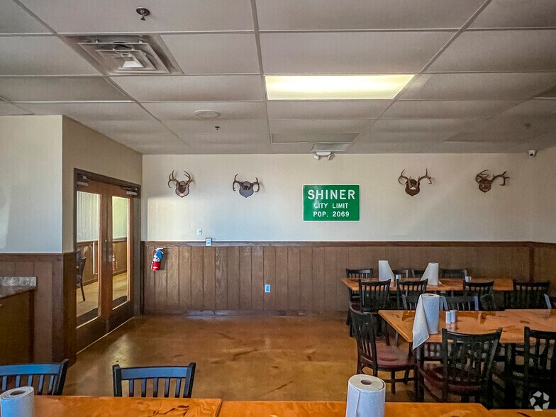 More Photos Of 12311 Nacogdoches Rd, San Antonio Freestanding For Sale