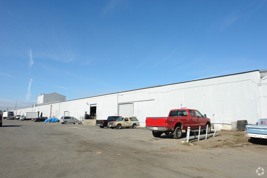 More Photos Of 901-909 Harkins Rd, Salinas Warehouse For Lease