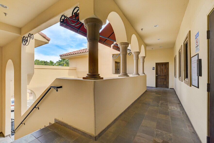 More Photos Of 3470 E Russell Rd, Las Vegas Office For Lease