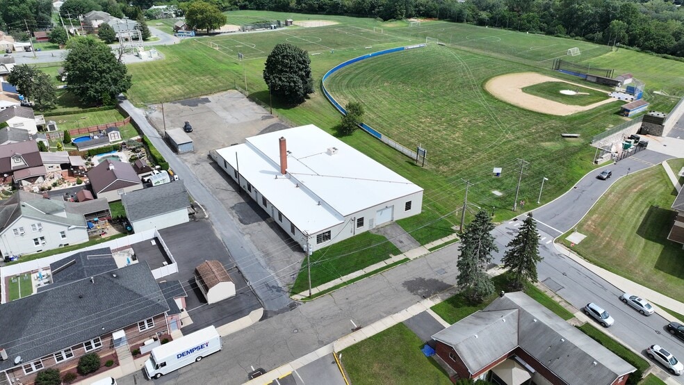 More Photos Of 1350 Balata St, Easton Warehouse For Sale